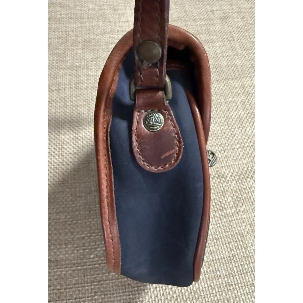 Vintage Timberland Leather Flap Crossbody Black Saddle Bag Brass Purse USA